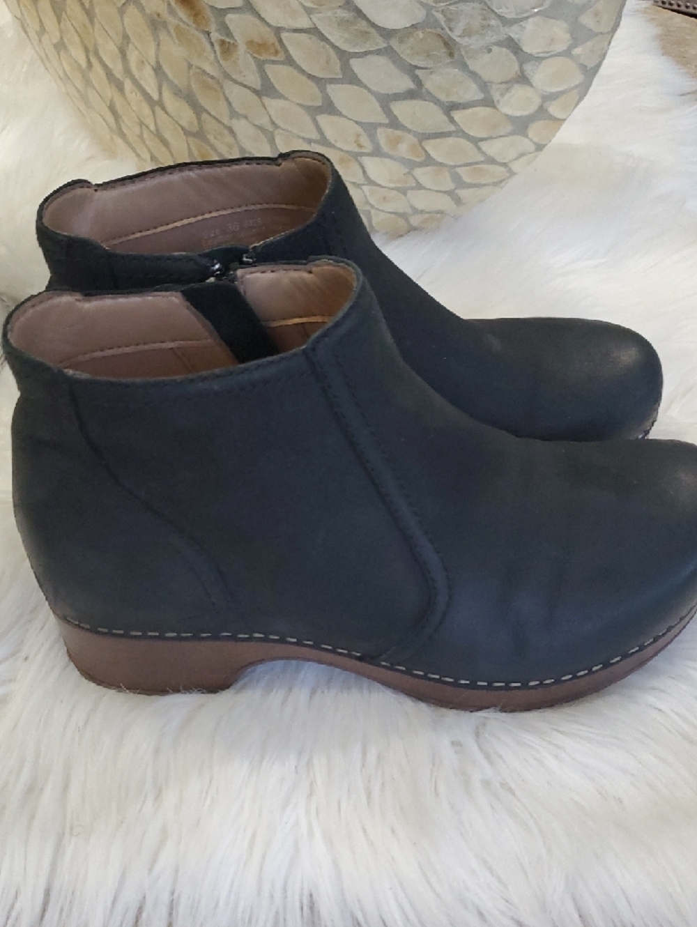 Dansko Black Leather Ankle Booties with Side Zip Closure - Picture 3 of 16